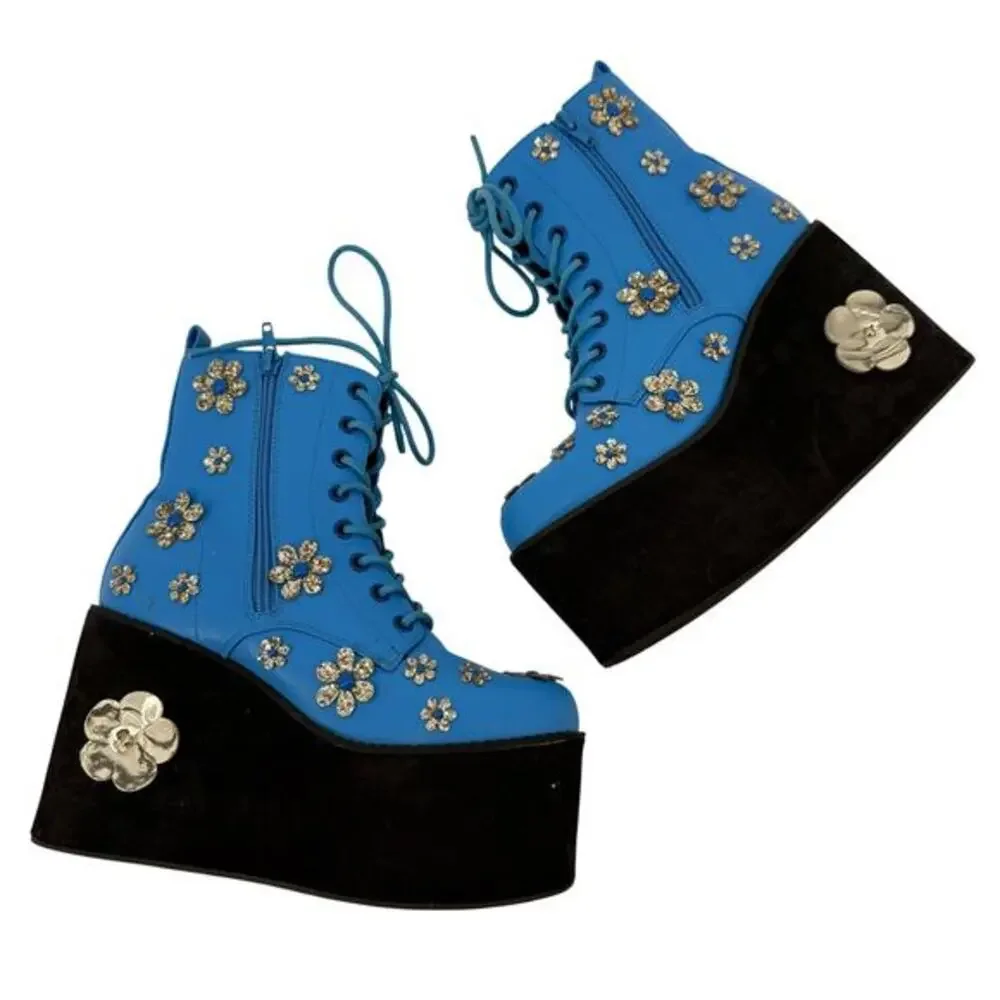 Urban Outfitters koi lotus